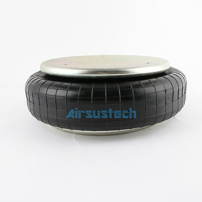 El agua de la fuente de aire llena de gas.